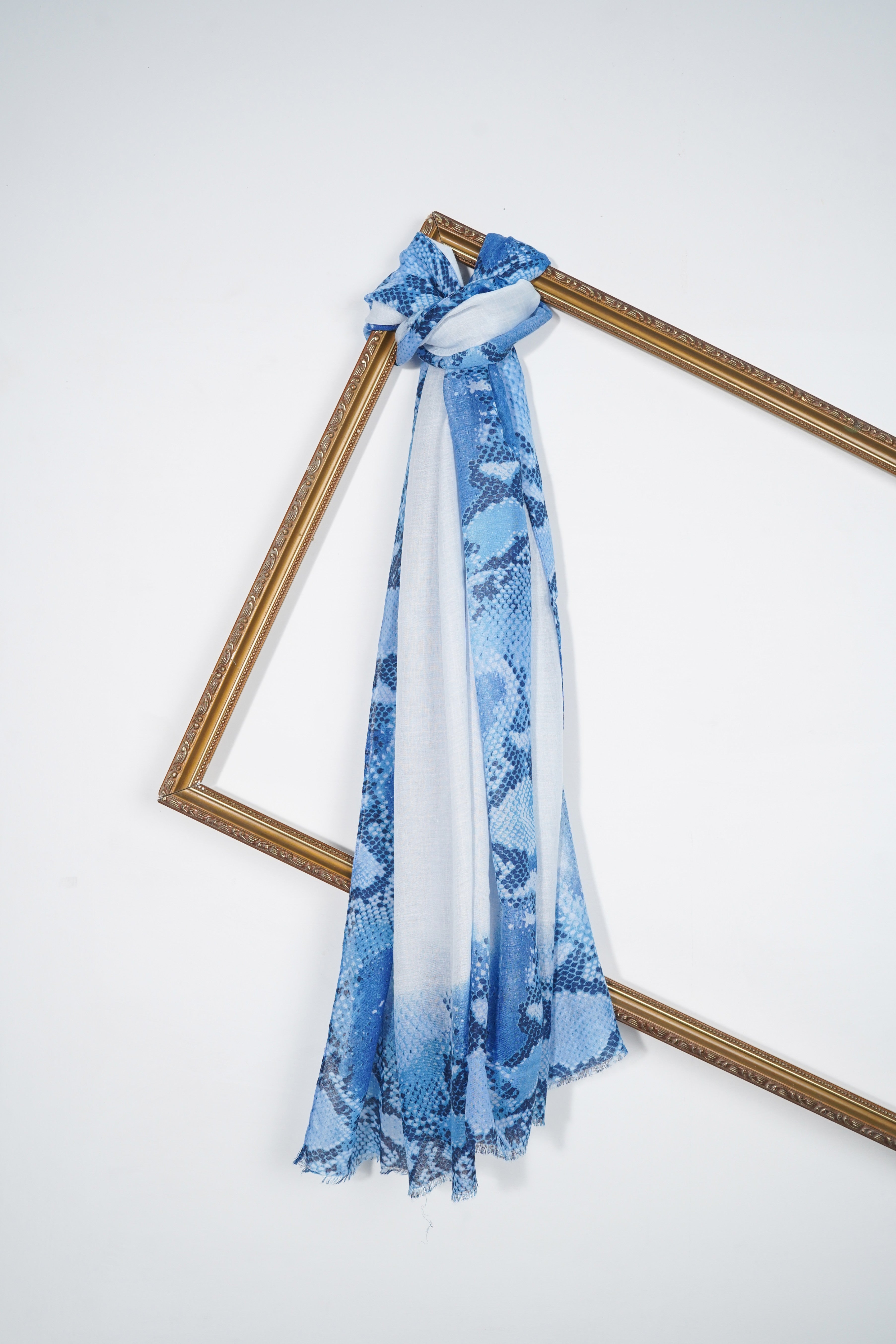 arabic lawn Hijab in White, blue