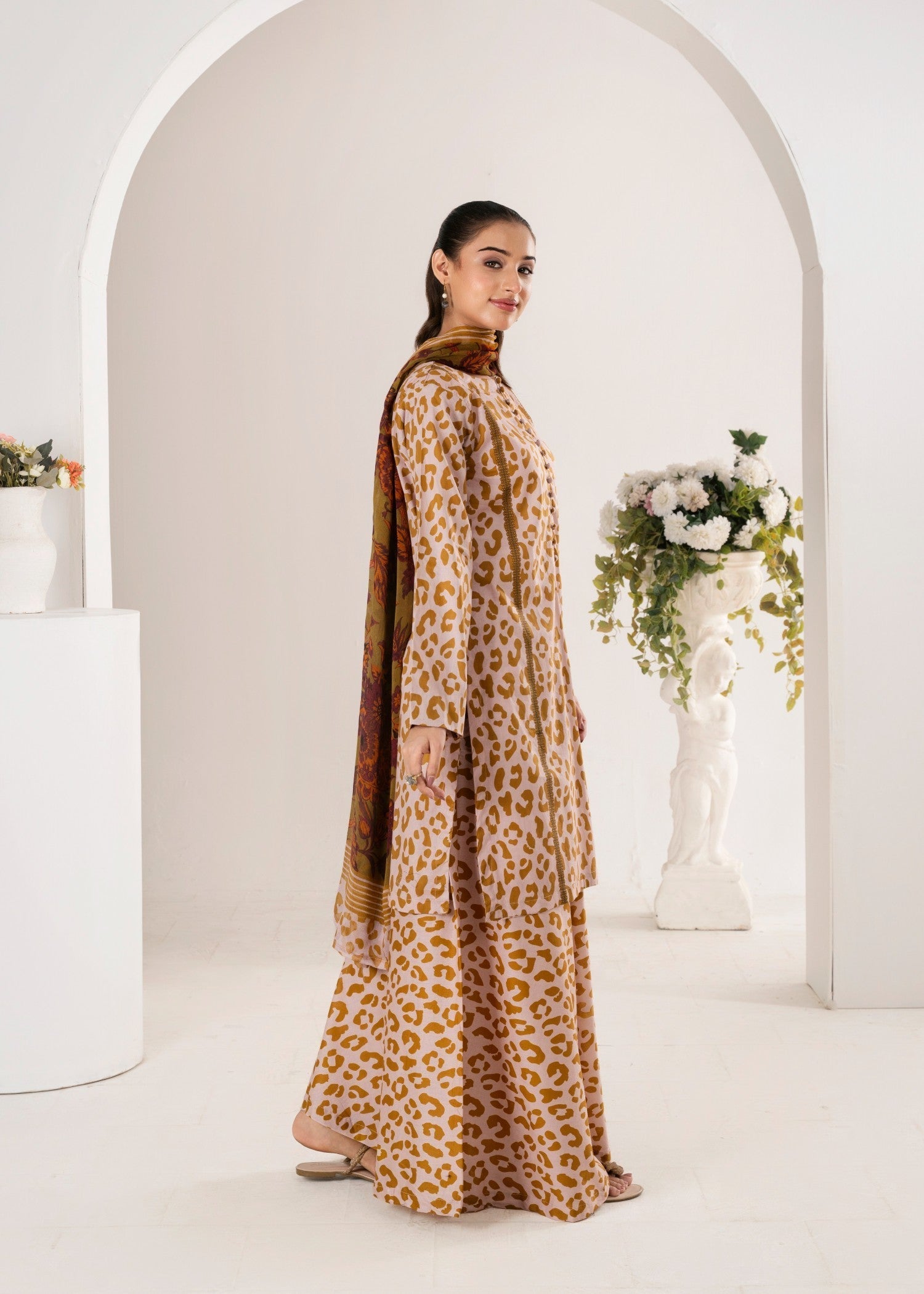 lawn Sharara in Brown