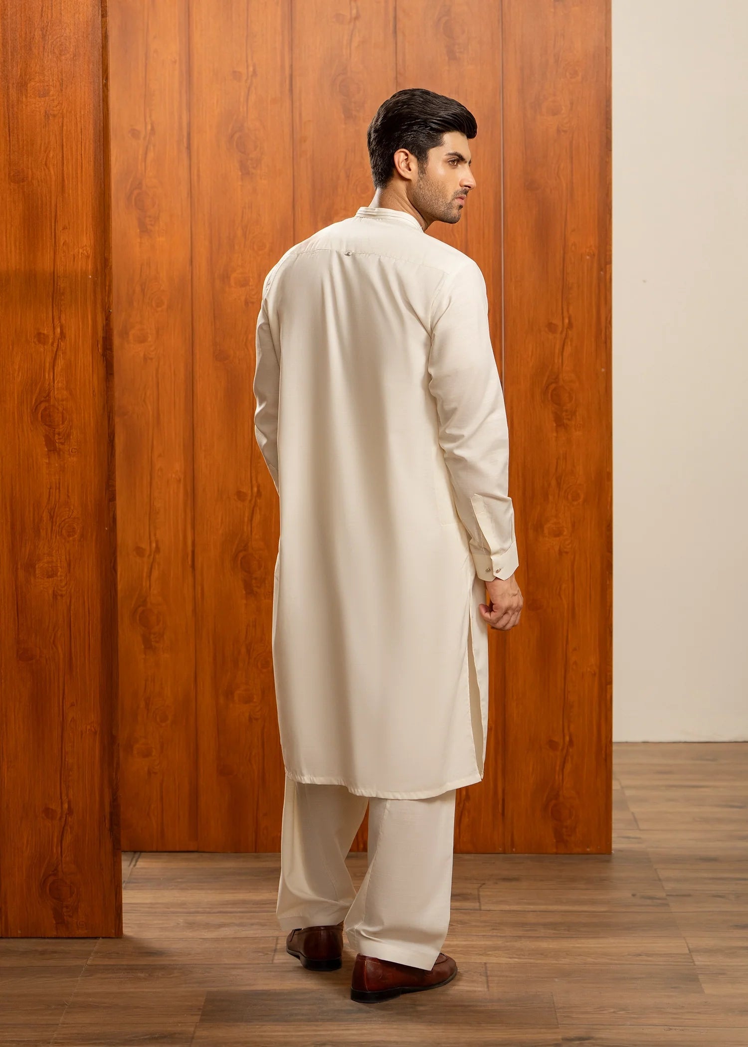 wash & wear Shalwar Kameez in Cream