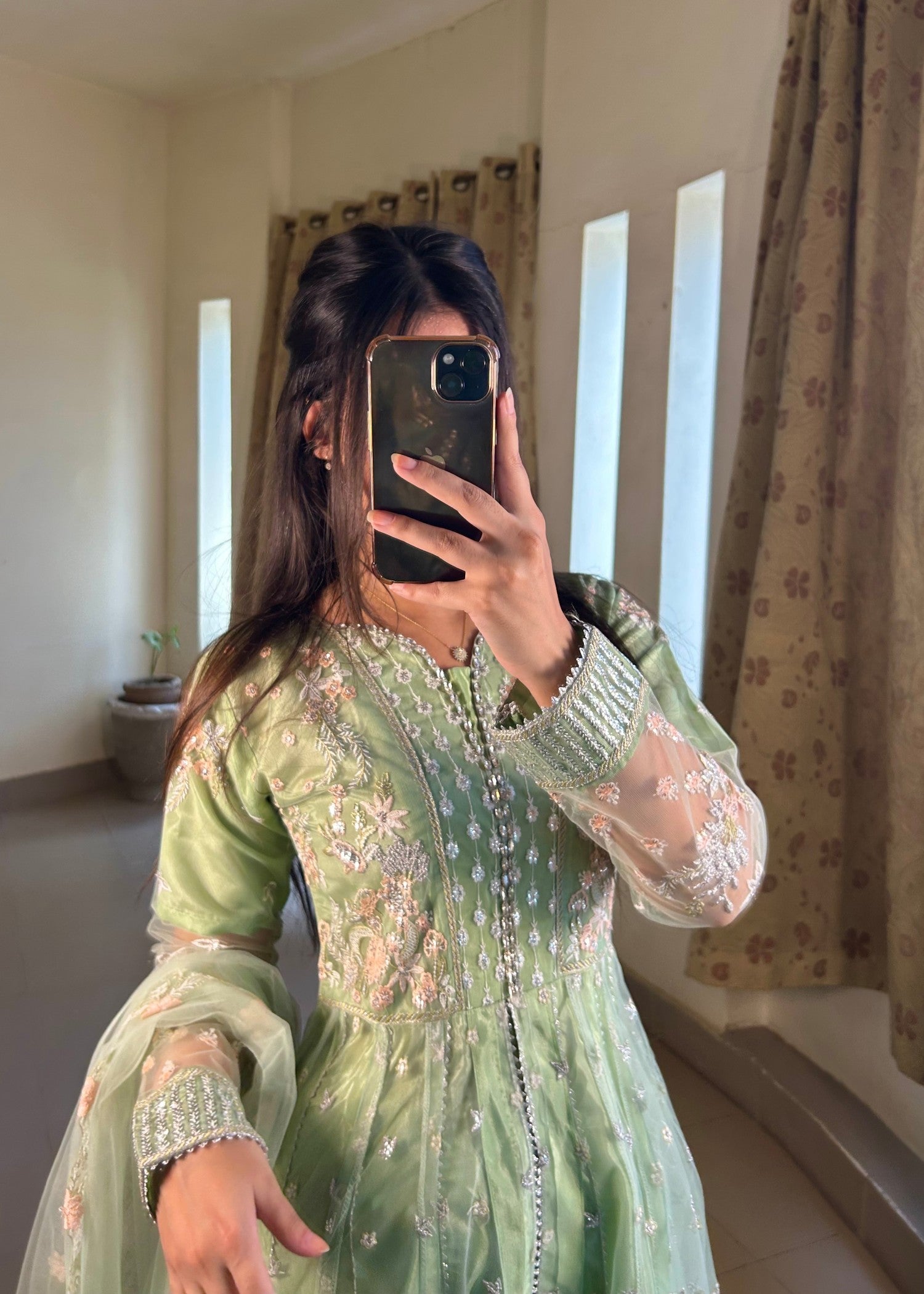 polyester net Maxi in Pistachio green