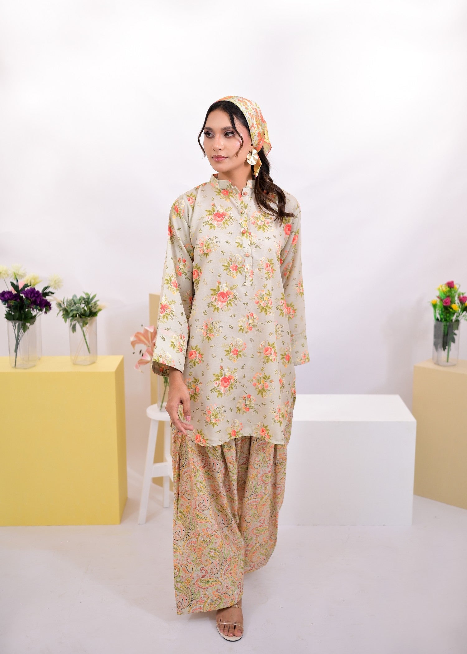 swiss lawn Kurta Set in Mint green