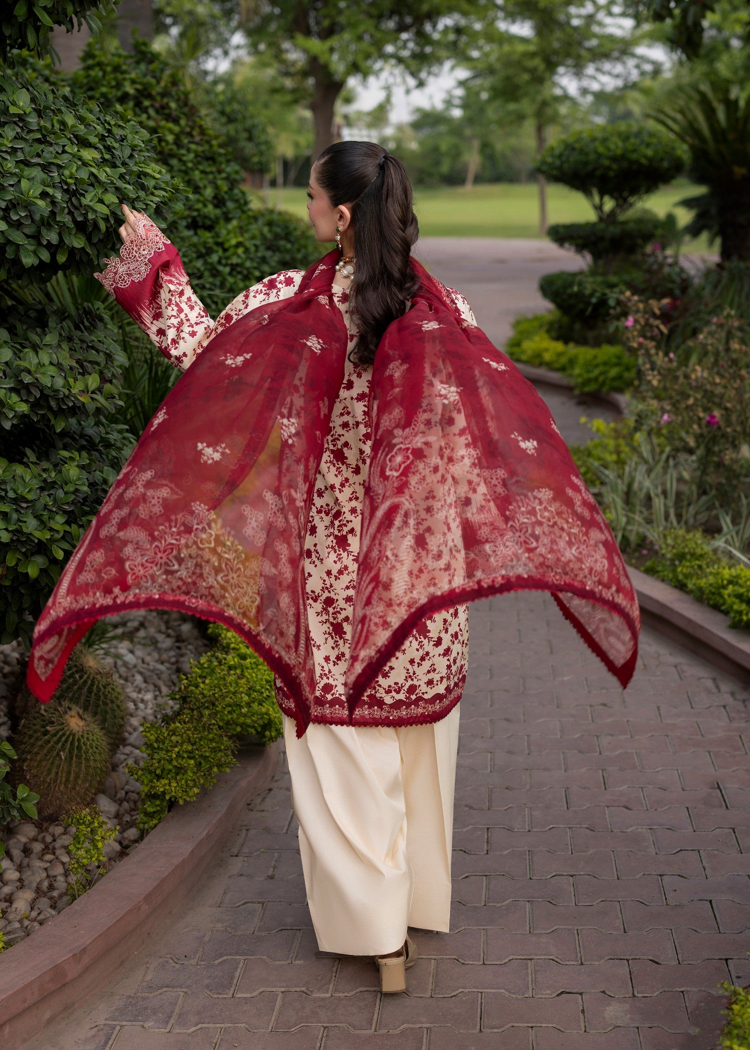 lawn Unstitched in Cream, blood red