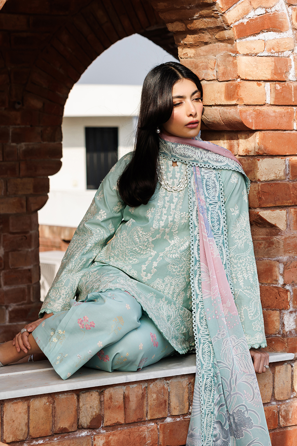 Mirabelle Festive Luxury Lawn – ISOLDE