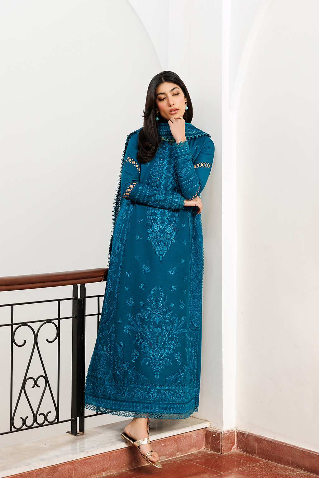Mirabelle Festive Luxury Lawn – FLORAISON