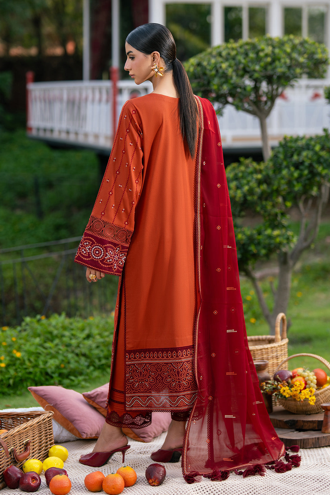 Summer Lawn – 7066-Kaya