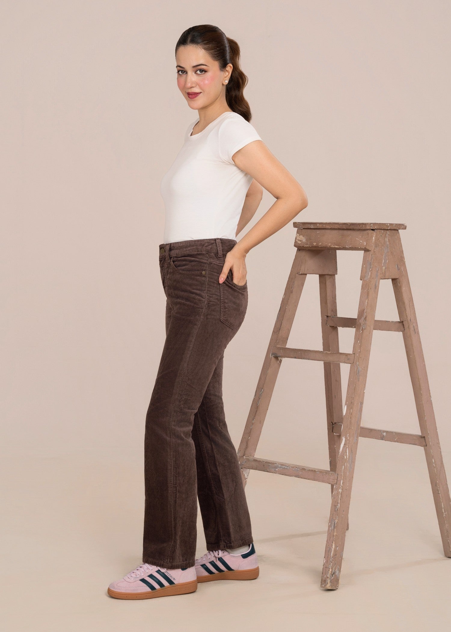 corduroy Pants in Brown