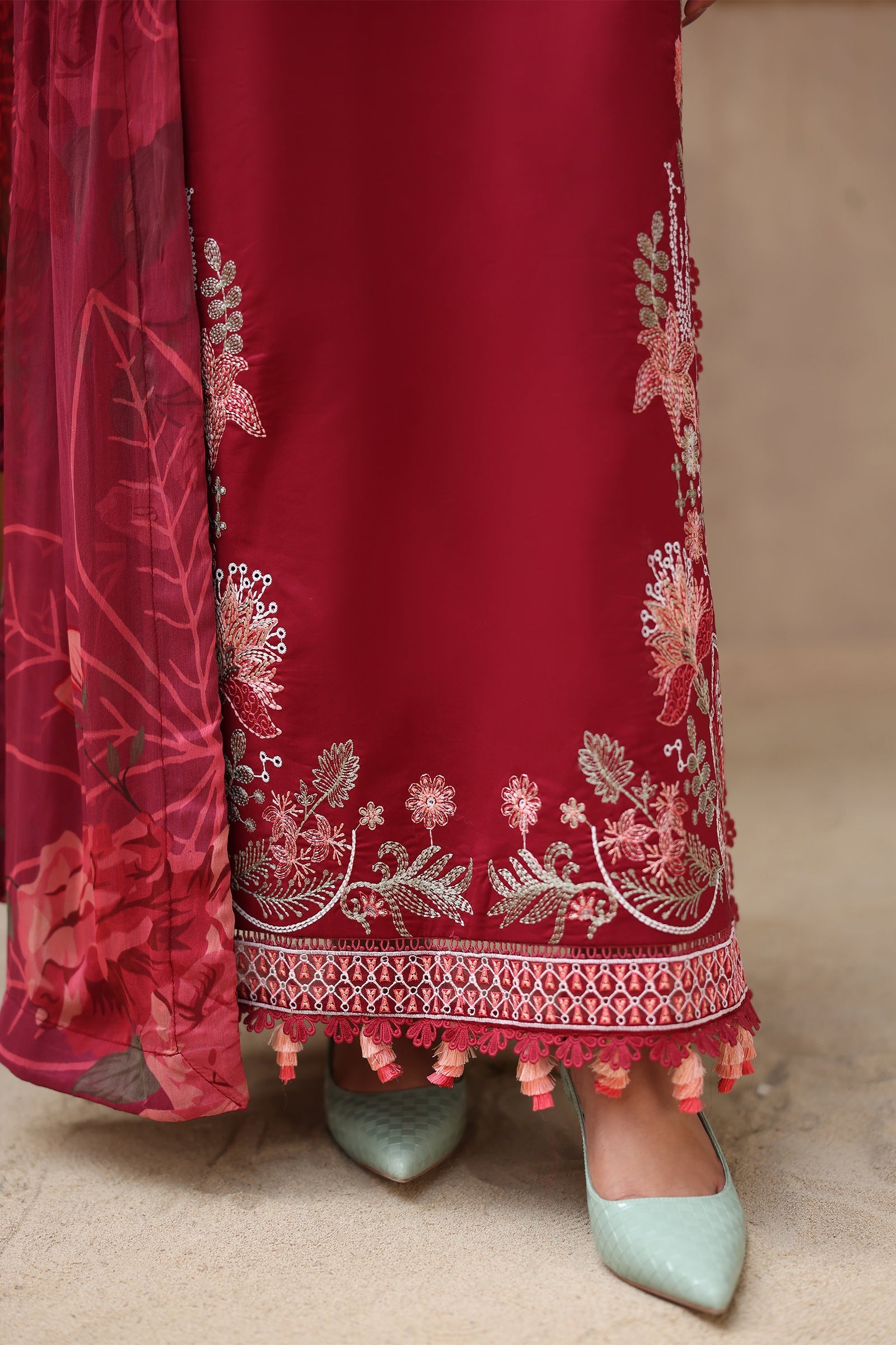 Raaya Rameen Lawn – NOCTELLE