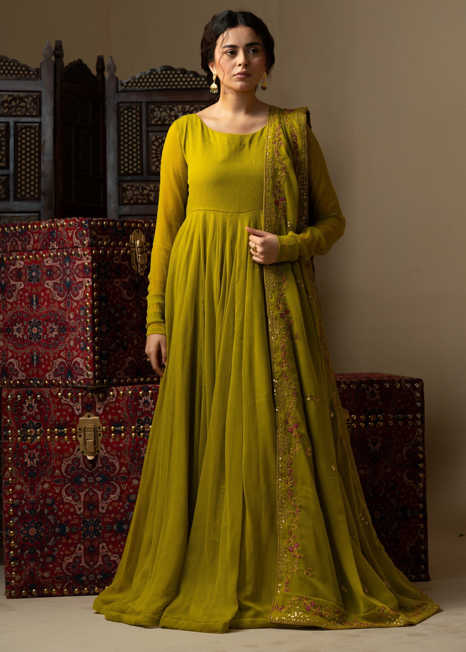 bemberg crinkle chiffon Pishwas in Yellow green