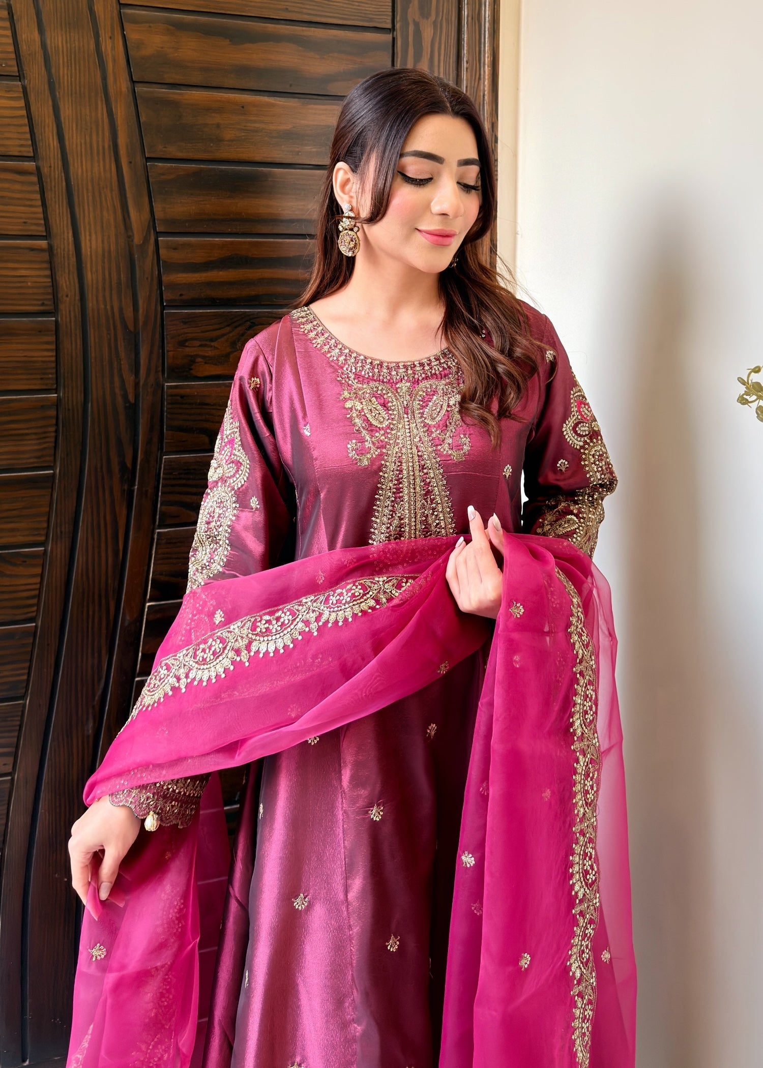 silk Maxi in Thulian pink