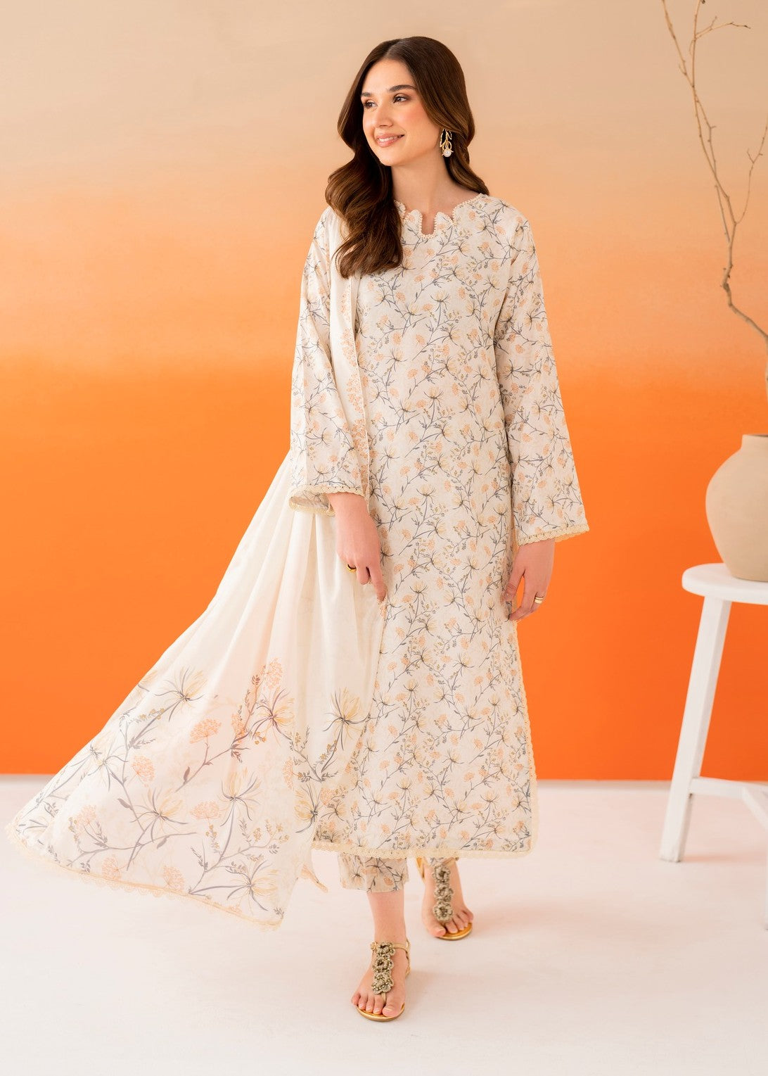 cambric Kurta Set in Off-white