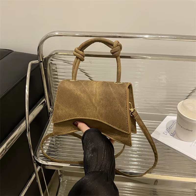 Fashionable Women's Shoulder Bag Pure Color Trendy Crossbody Bag Simple Casual Diagonal Bag Small Square Bags for - view 3