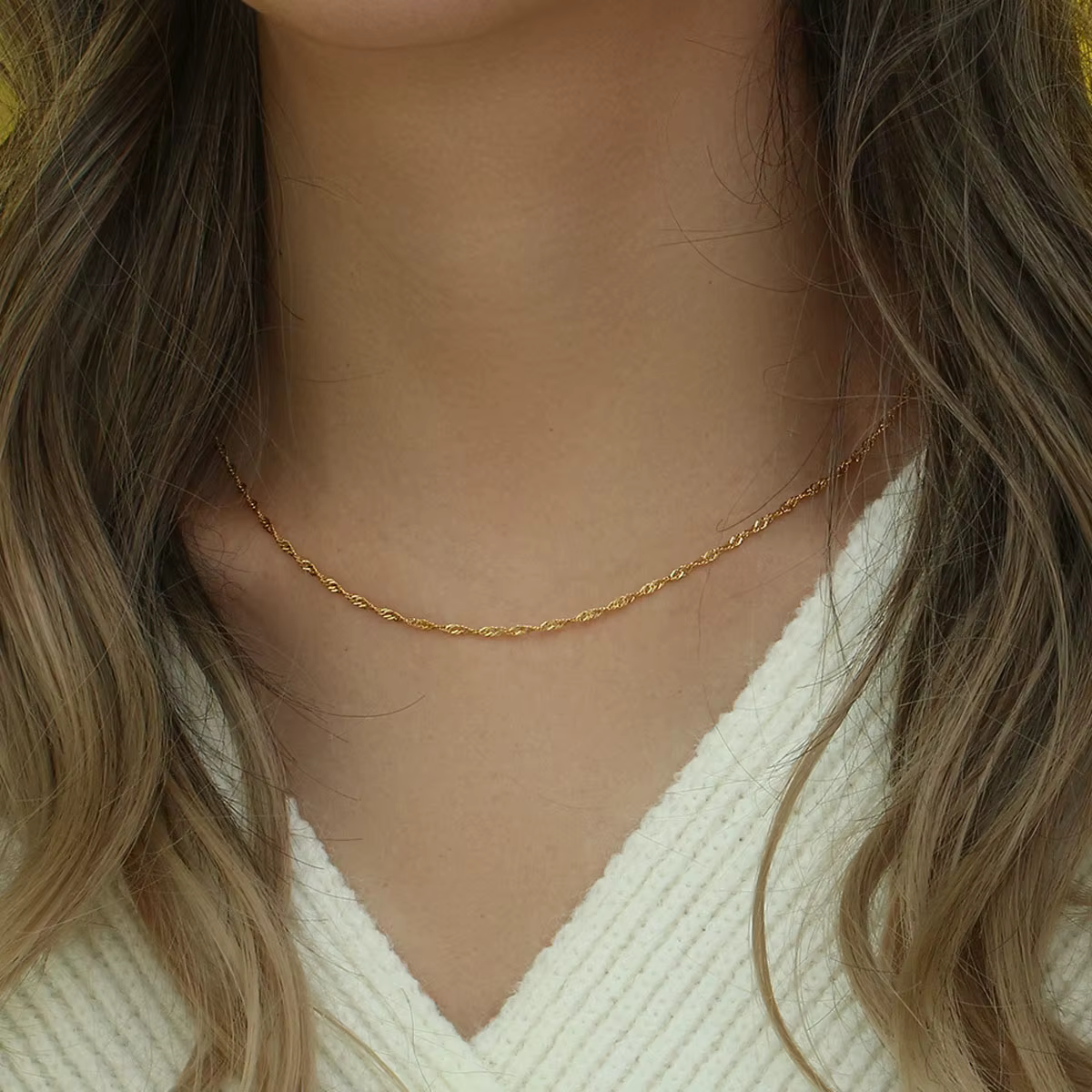 Exquisite Gold Plated Stainless Steel Thin Chain Necklace for Women Simple Style Clavicle Chain Female Jewelry - view 6