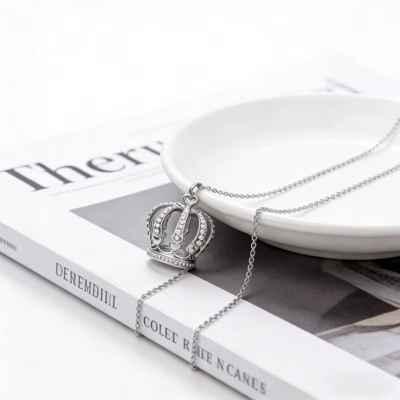 Elegant Crown Pendant Necklace Large Clavicle Chain Sweater Chain Fashion Jewelry Accessory Multiple Colors for Women - view 4