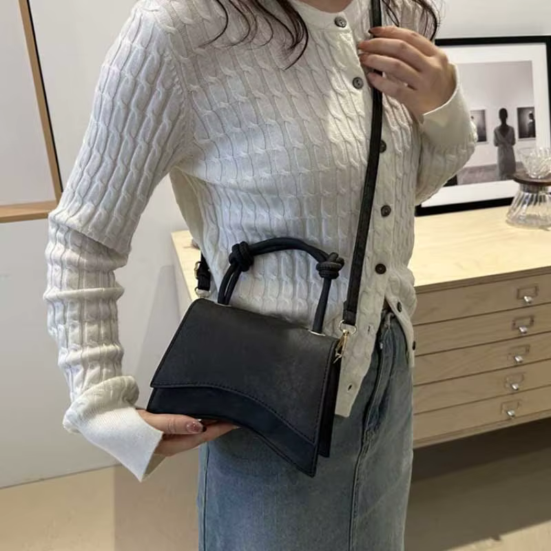 Fashionable Women's Shoulder Bag Pure Color Trendy Crossbody Bag Simple Casual Diagonal Bag Small Square Bags for - view 4