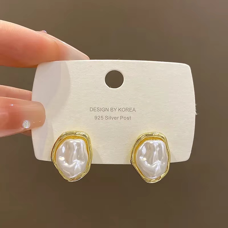 Geometric Irregular Round Pearl Earrings for Women Unusual Irregular Gold Color Metal Side Earrings Boho Trendy Jewelry