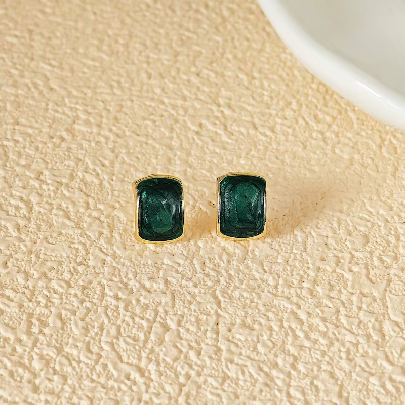 Trend Chic Enamel C-shaped Women's Stud Earrings Red Green Pink Color Small Earrings for Girls Aretes De Mujer In - view 3