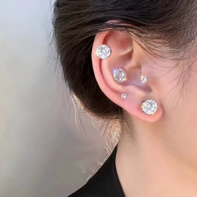 A pair Unisex Strong Magnet Magnetic Earrings Ear Clip Cuff Non Piercing Without Holes Earcuff Crystal Studs for Men