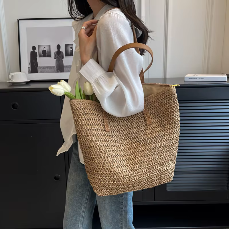 Hand-woven Women's Shoulder Handbag Bohemian Summer Fashion Straw Beac - woven bag for summer at ShoplyHub