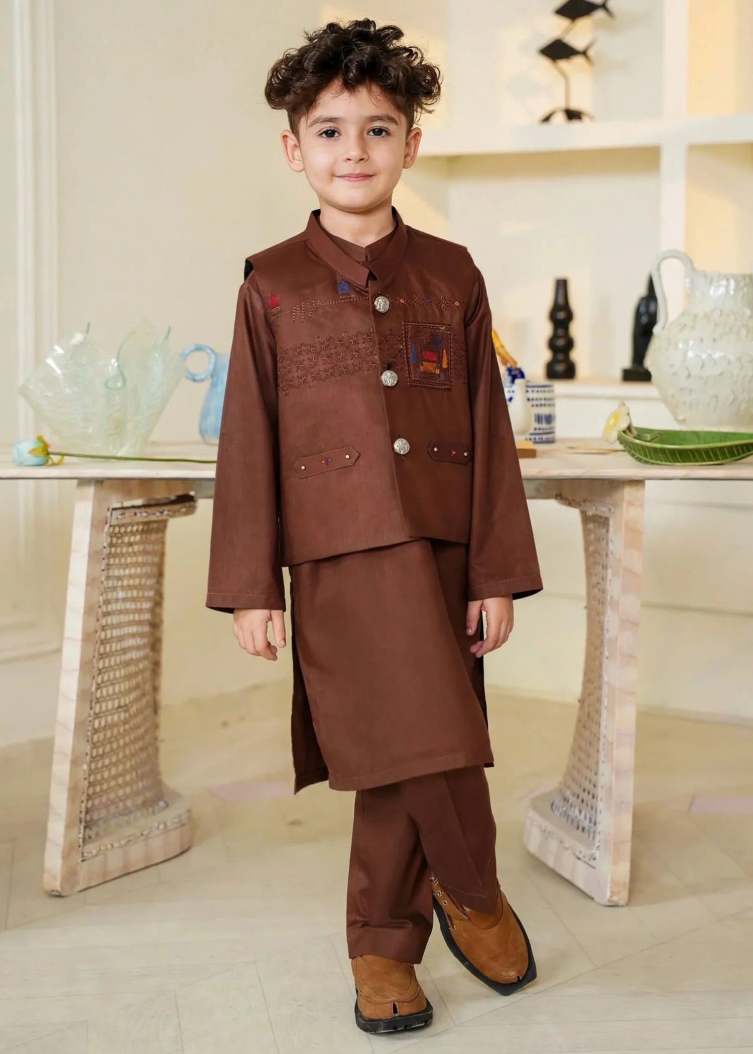 wash & wear Waistcoat in Brown
