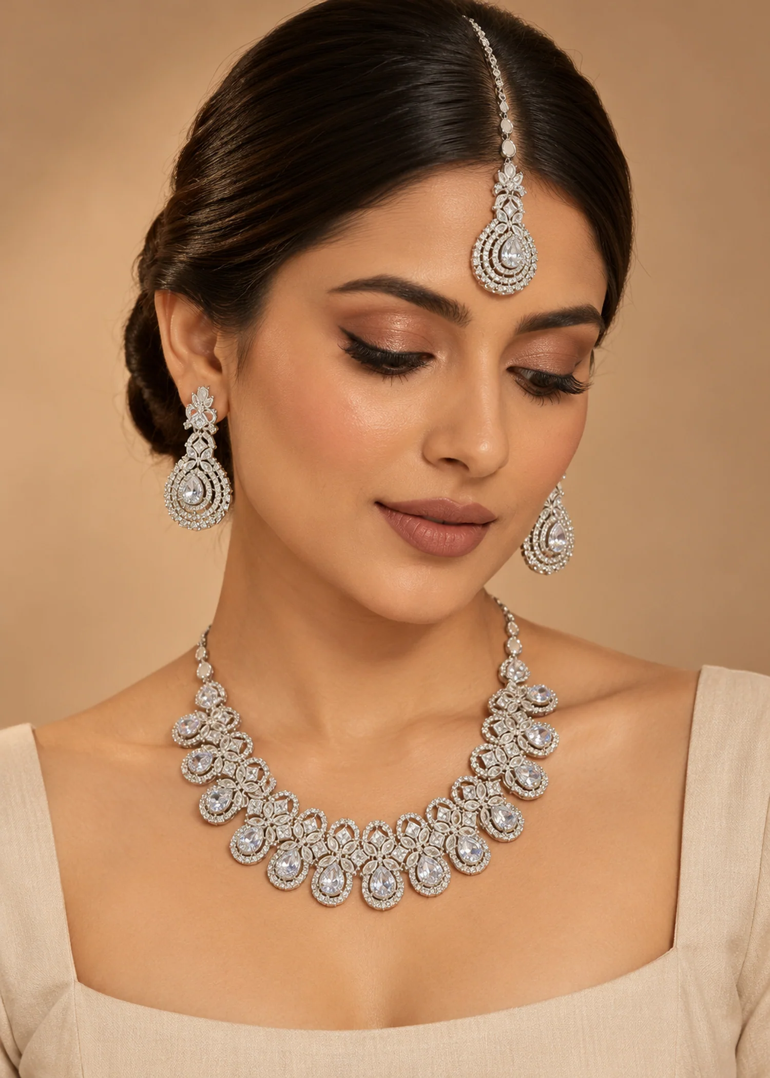 Jewelry Set in Silver Color by - Trendy Women Jewelry Set XSL6075