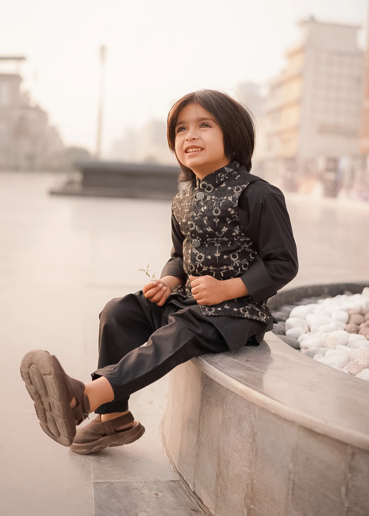 masuri Waistcoat in Black