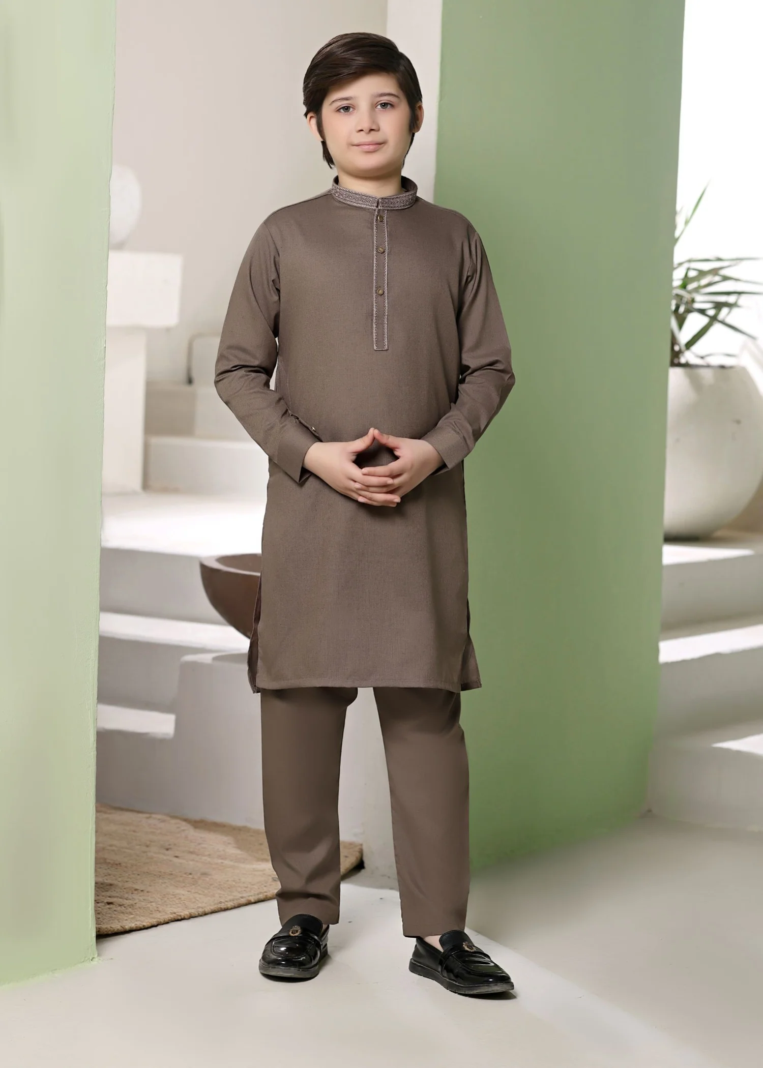 wash & wear Kurta Set in Brown
