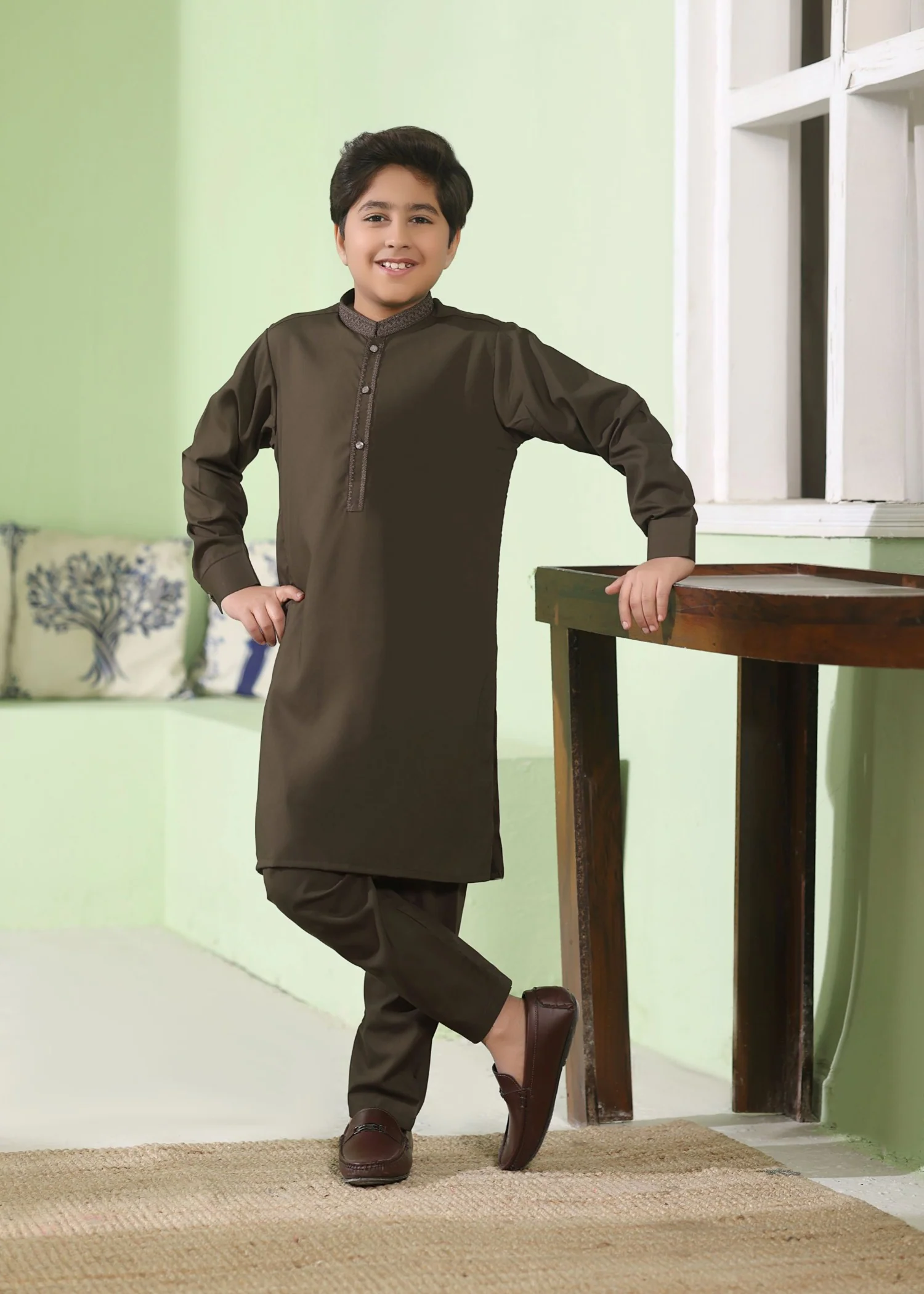 wash & wear Kurta Set in Brown
