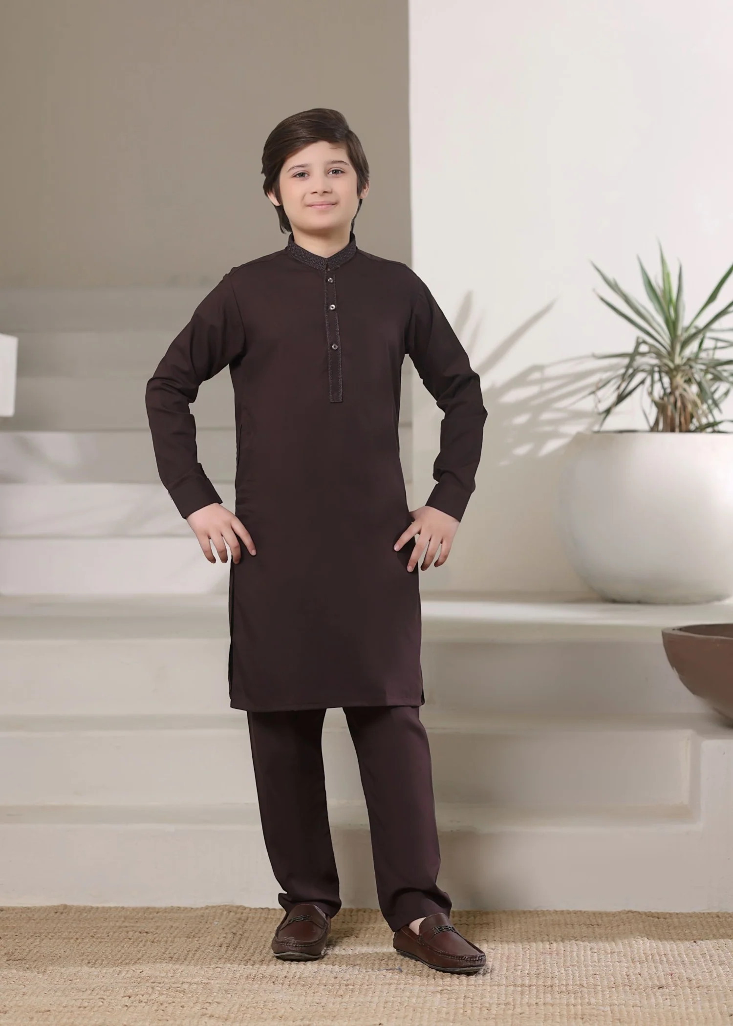 wash & wear Kurta Set in Brown