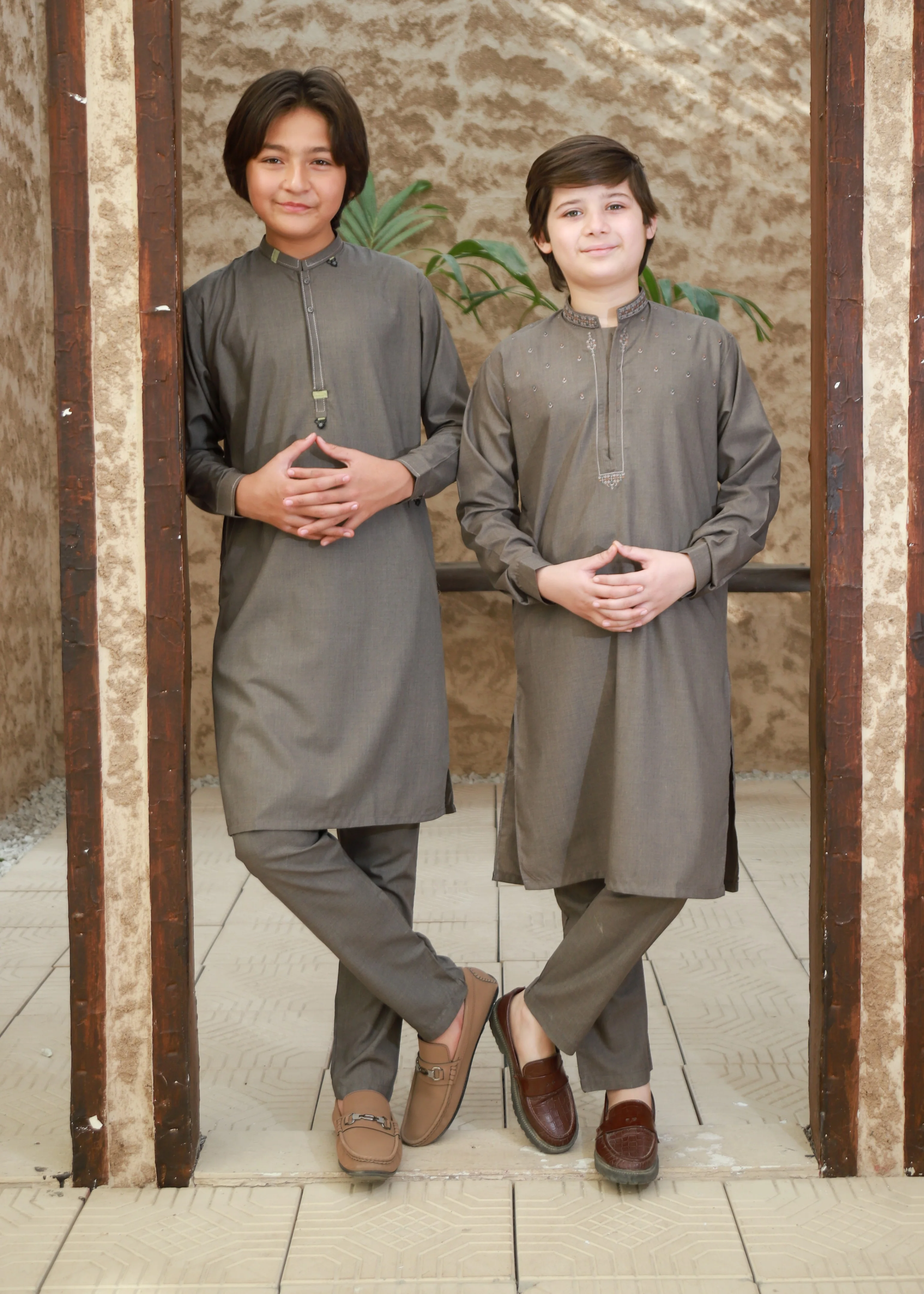 wash & wear Kurta Set in Brown