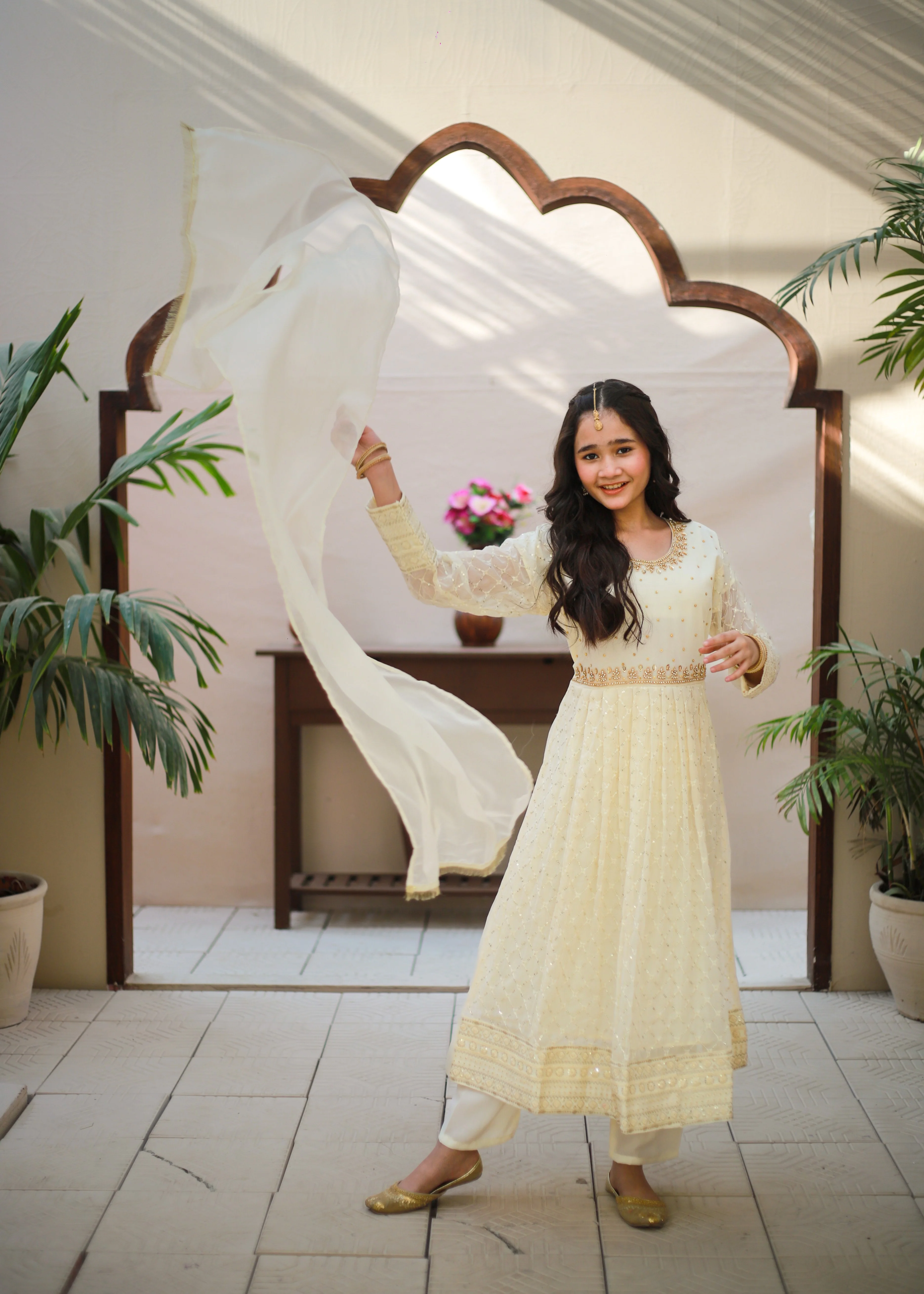 chiffon Pishwas in Cream