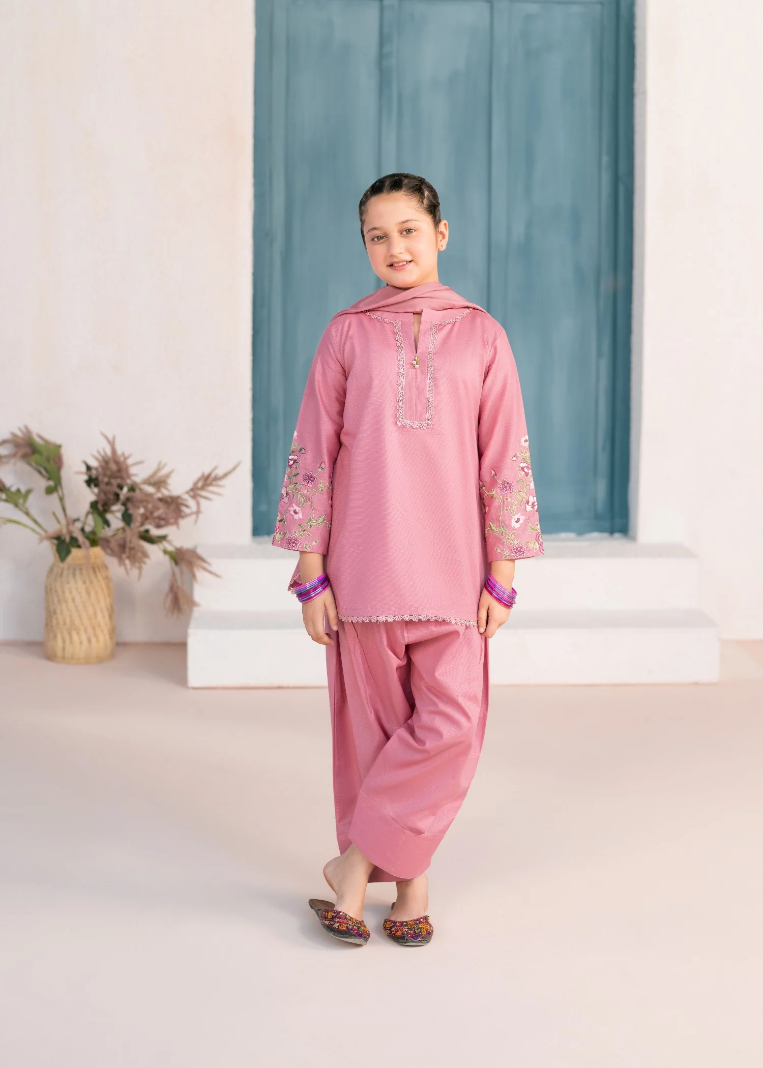 ribbed lawn Kurta Set in Pink