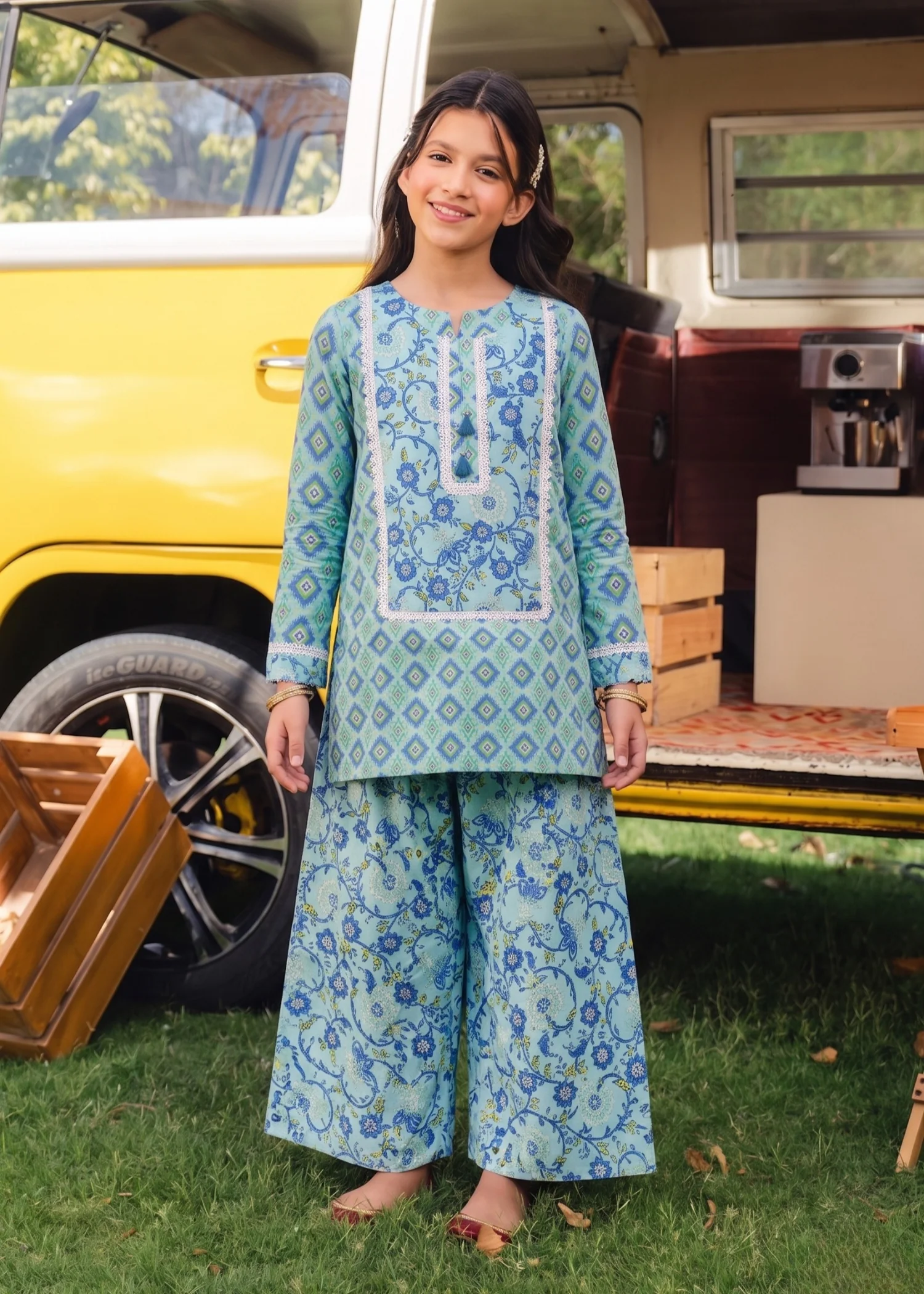 lawn Kurta Set in Light blue
