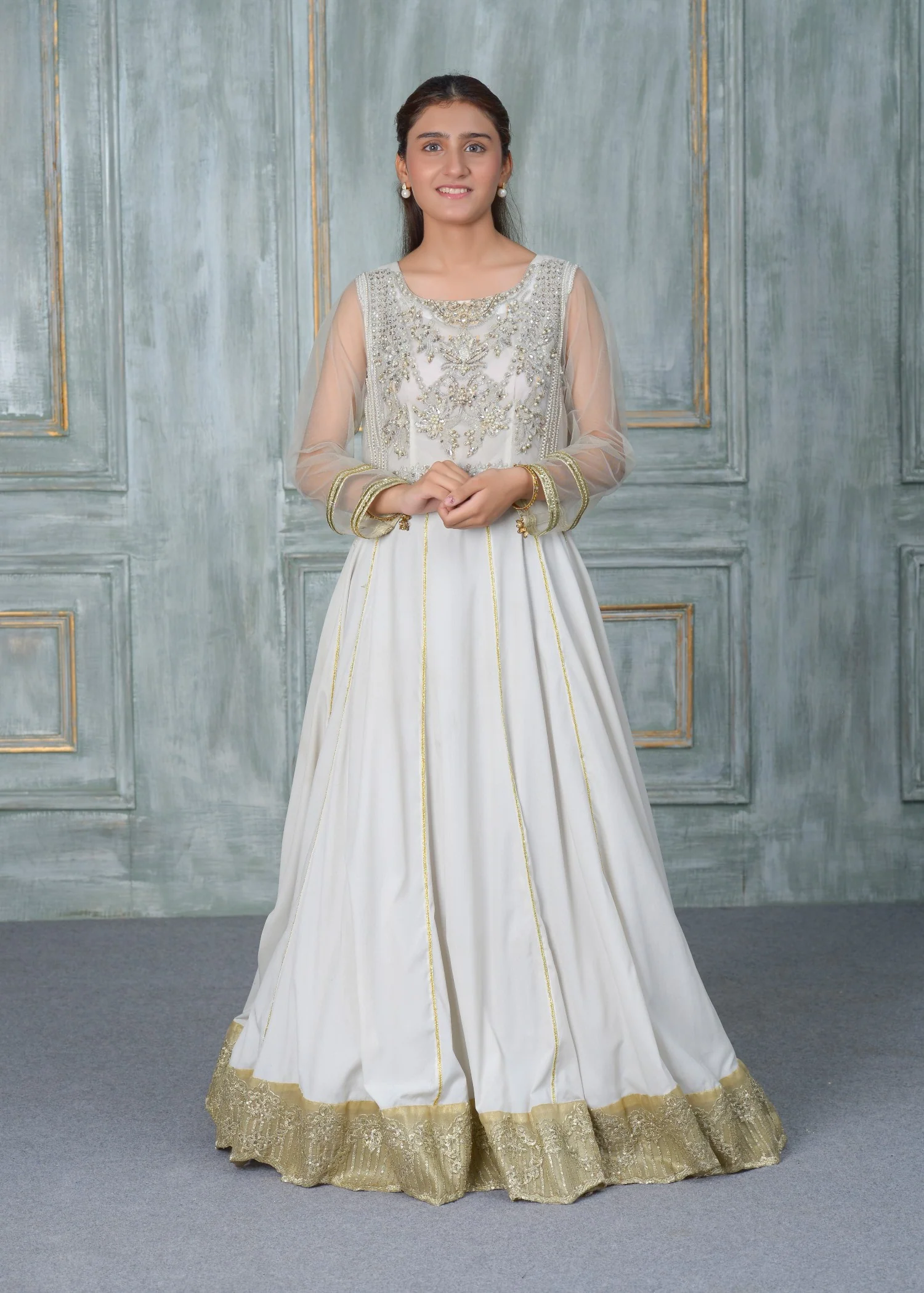 organza net Maxi in Off-white, goldenrod