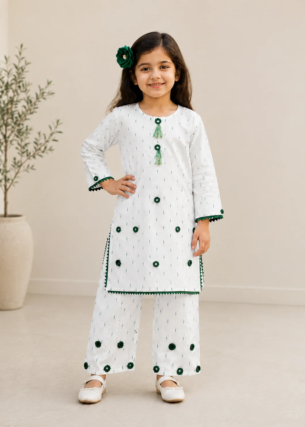 polyester-silk blend Kurta Set in Forest green, white