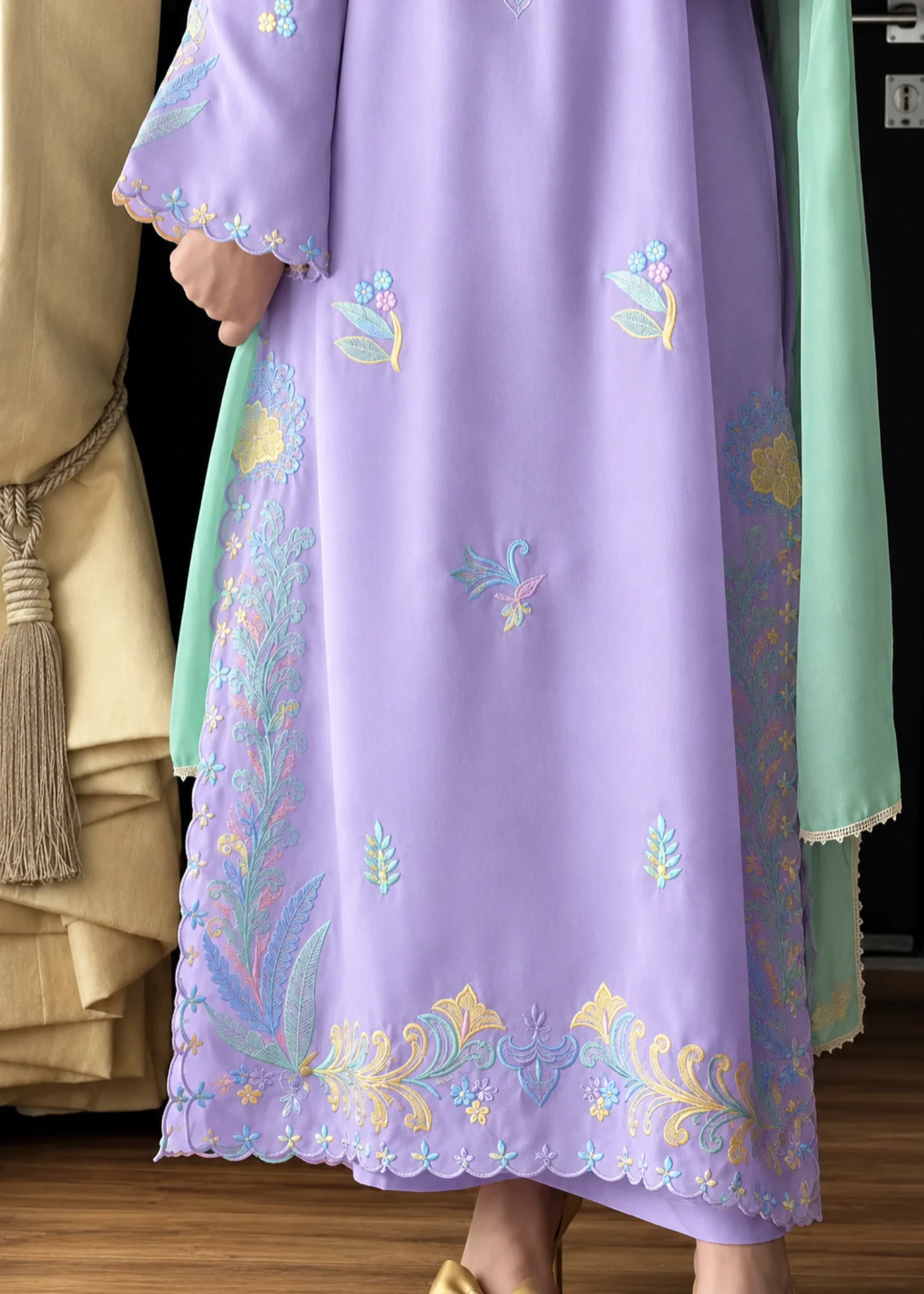 lawn cotton Kurta Set in Wisteria - view 5
