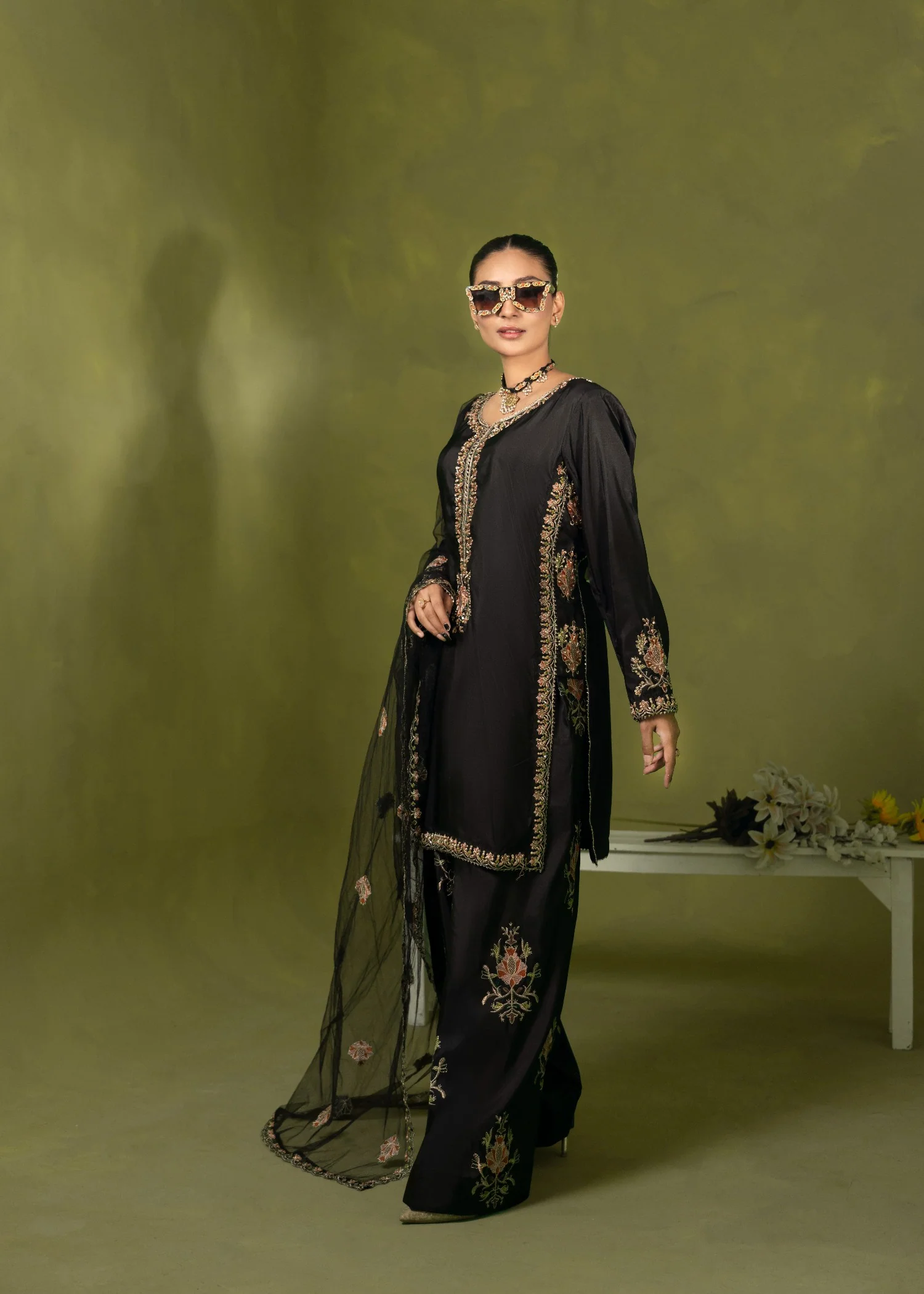 silk Kurta Set in Black - view 3