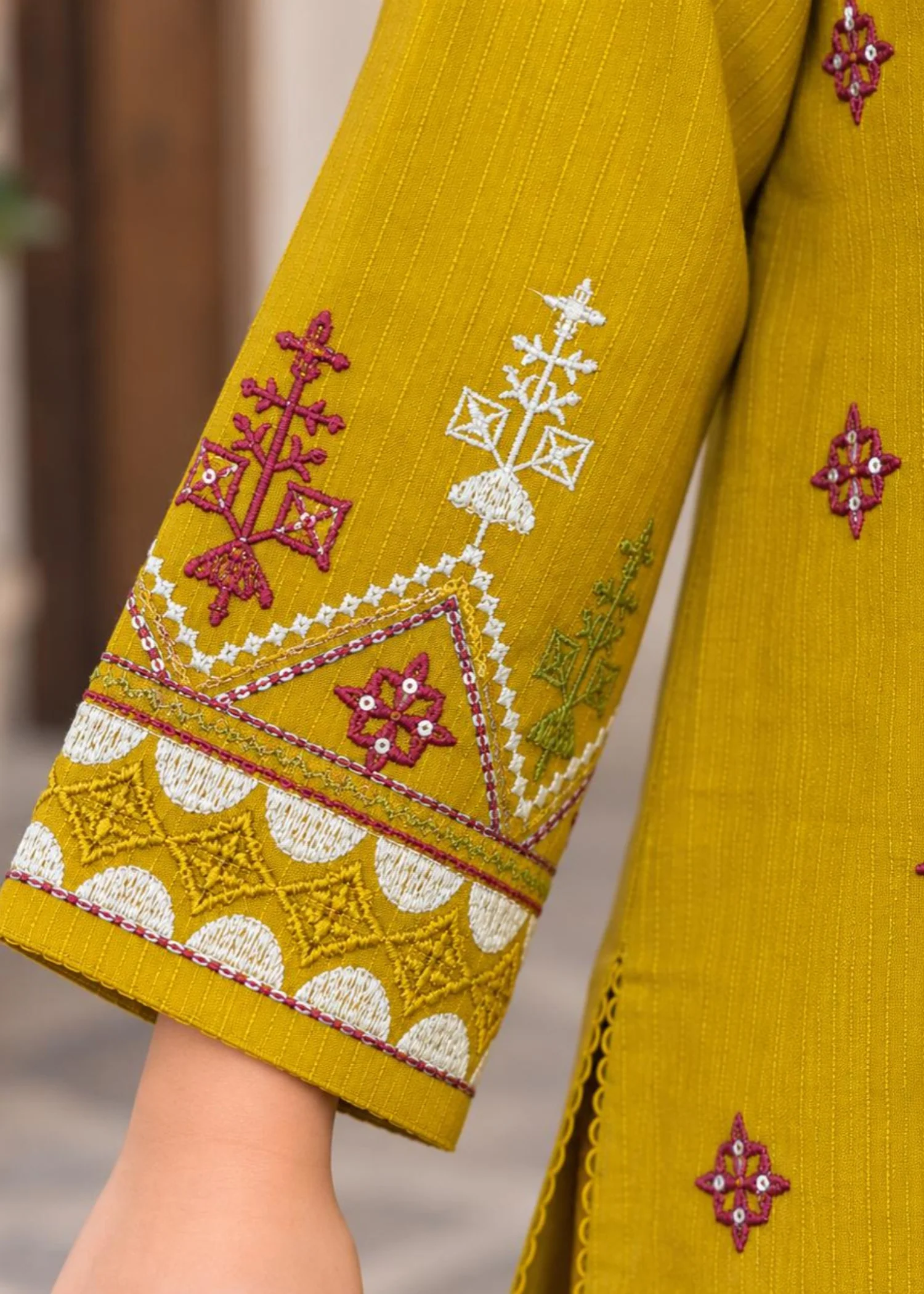 dhanak Kurta Set in Mustard - view 4