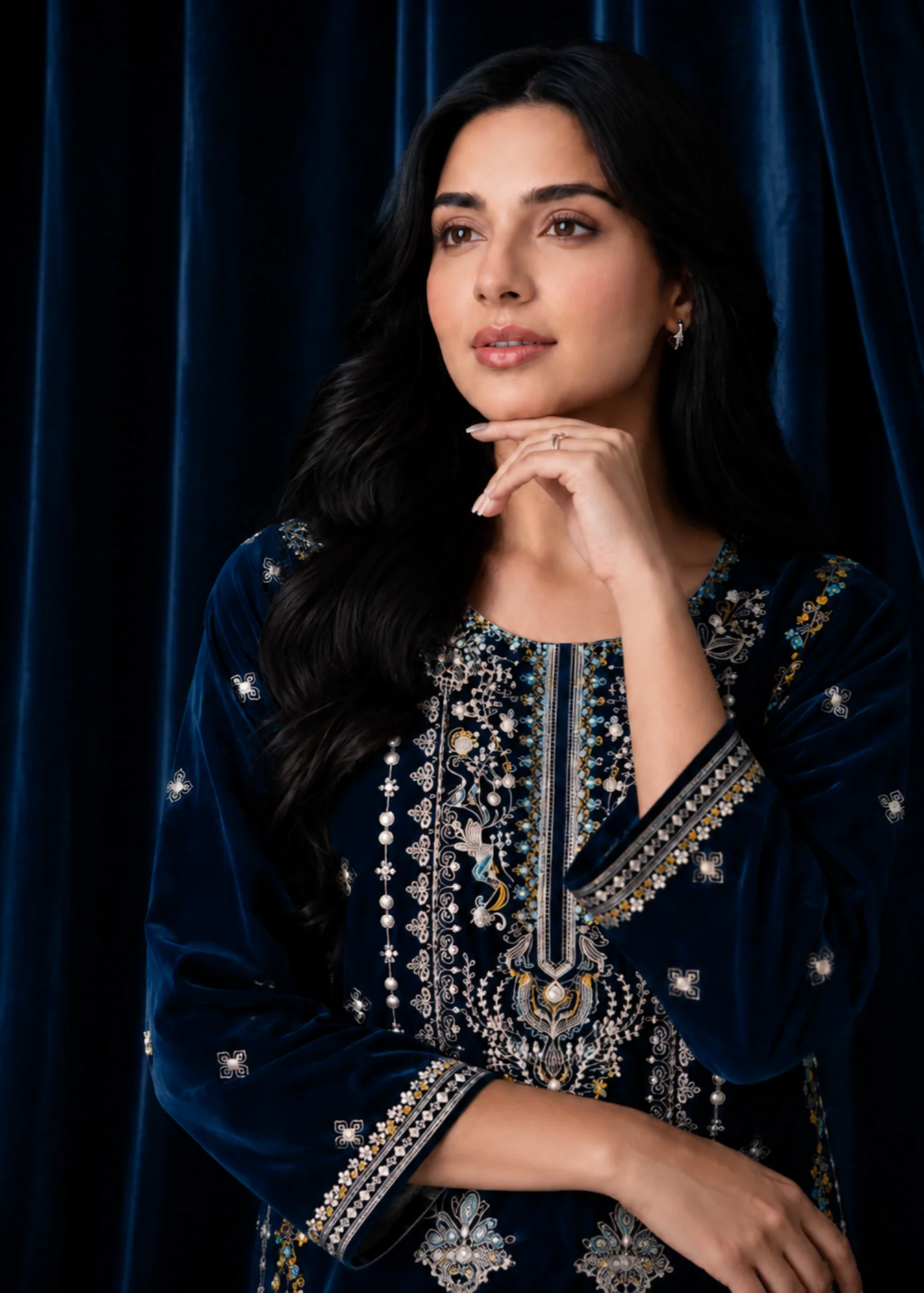 chinese micro velvet 9000 Kurta Set in Navy blue - view 6