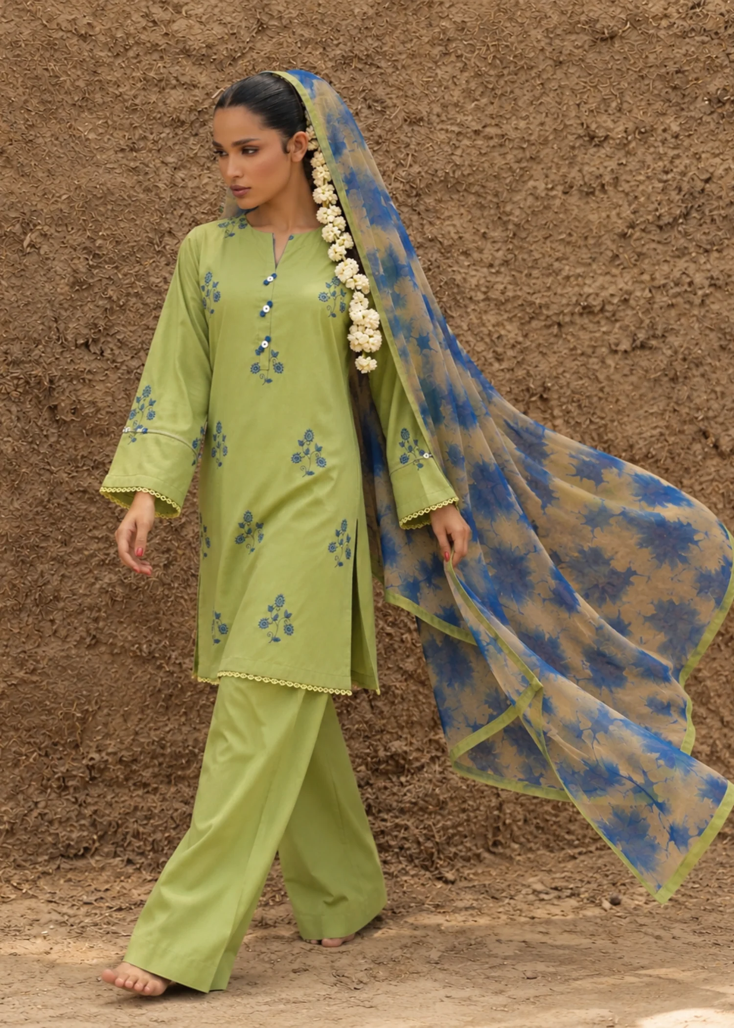 cambric Kurta Set in Pistachio green - view 5