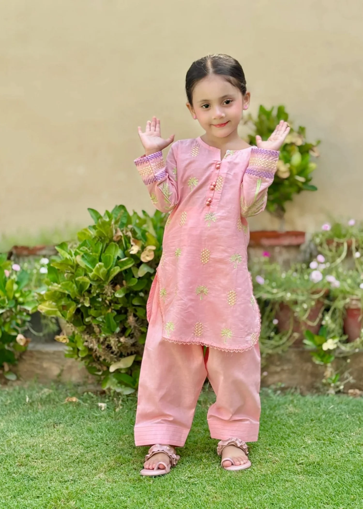 cotton Kurta Set in Bubblegum pink - view 3