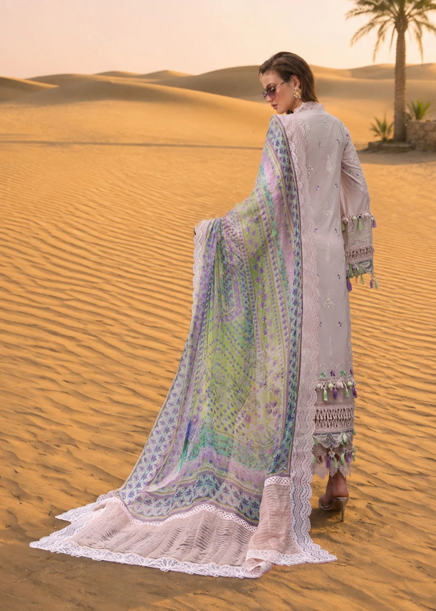 lawn Kurta Set in Lilac - view 3