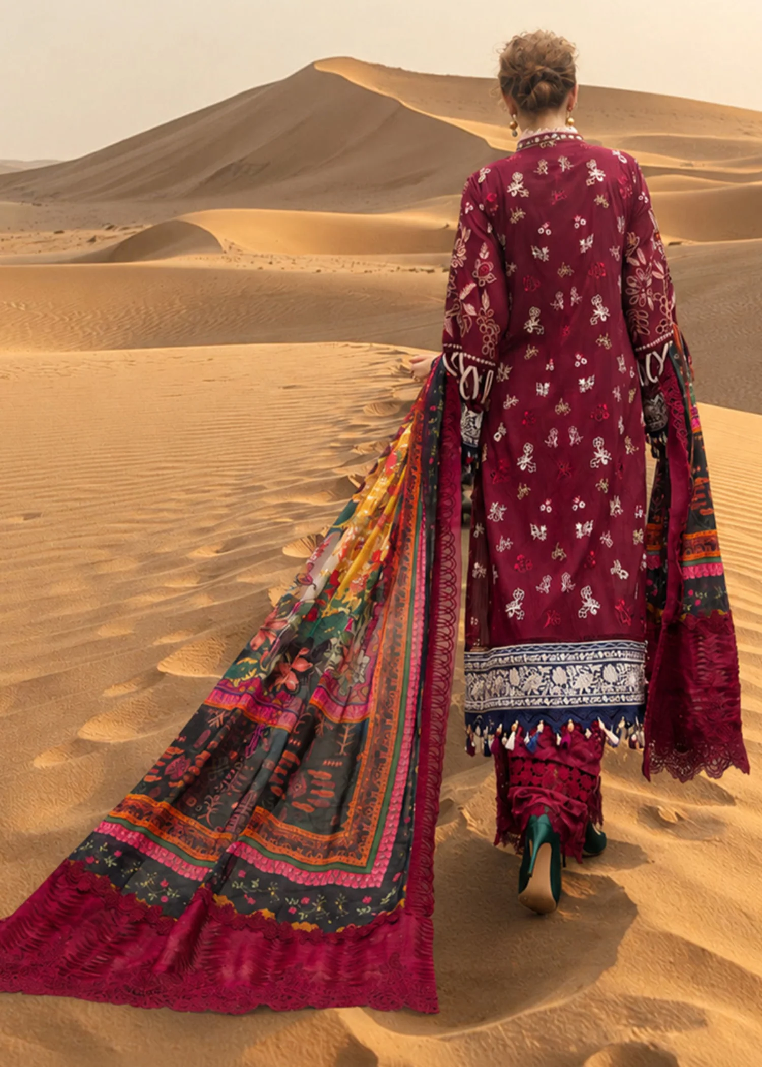 lawn Kurta Set in Red - view 3