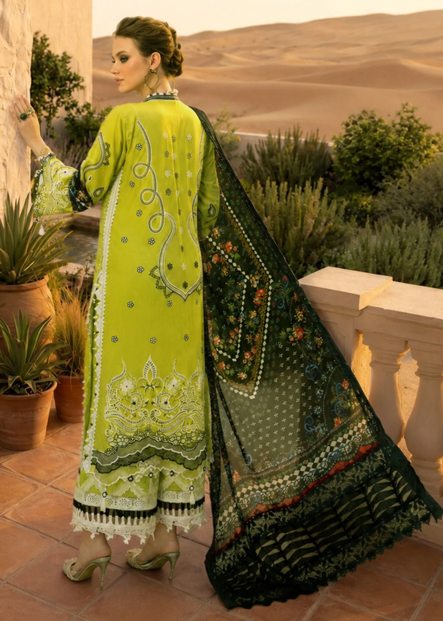lawn Kurta Set in Herb green - view 2