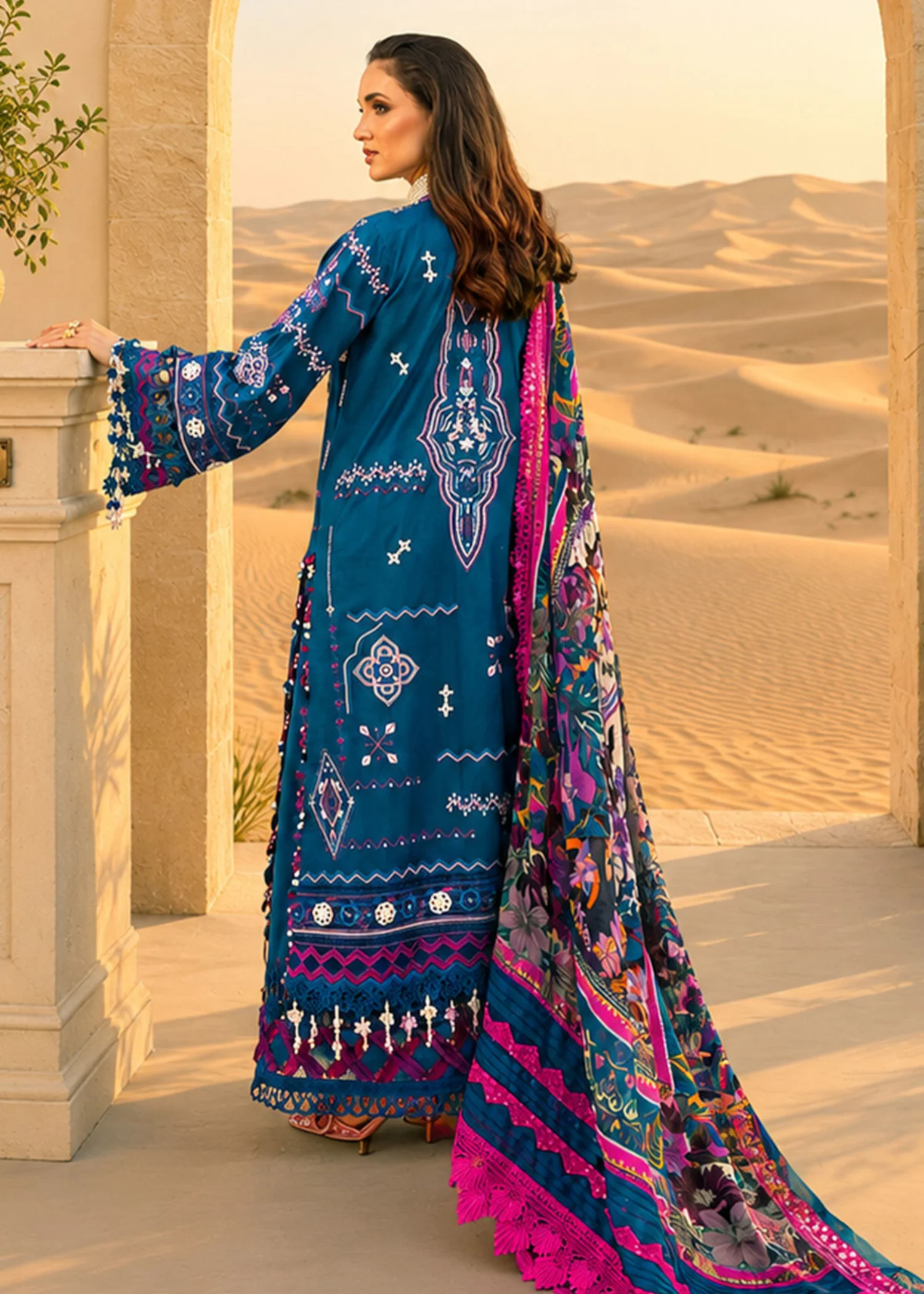 lawn Kurta Set in Sapphire blue - view 2