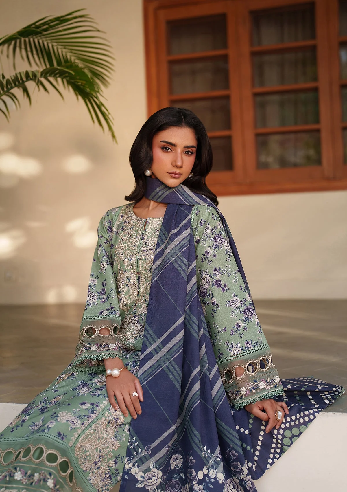 lawn Kurta Set in Tea green - view 4