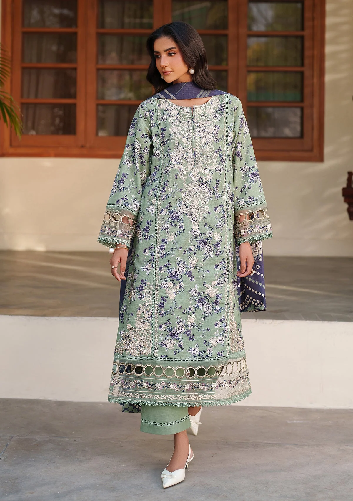 lawn Kurta Set in Tea green - view 8