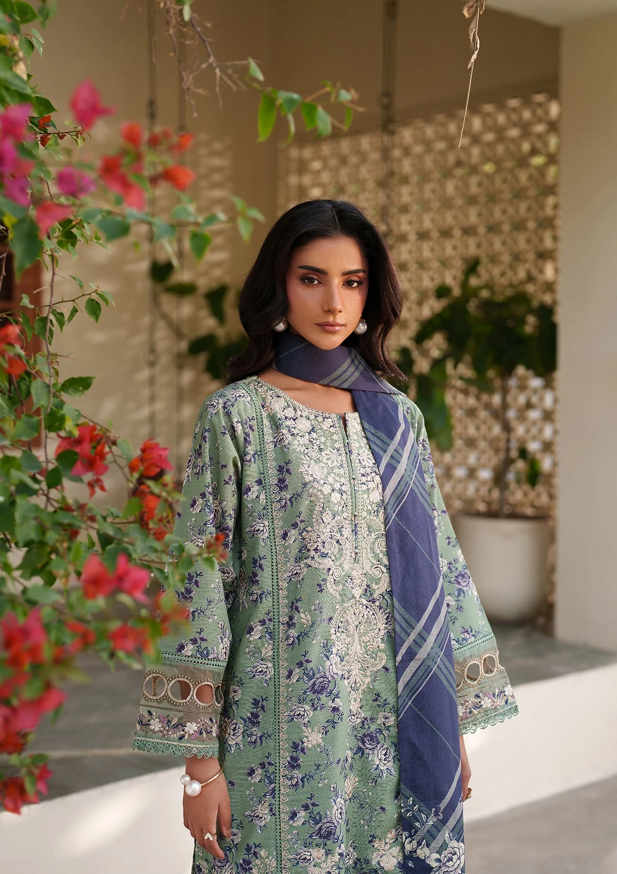 lawn Kurta Set in Tea green - view 2