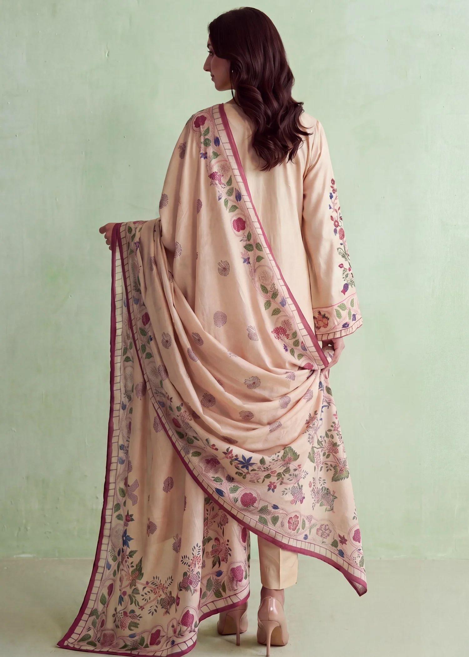 lawn Kurta Set in Pearl white - view 6