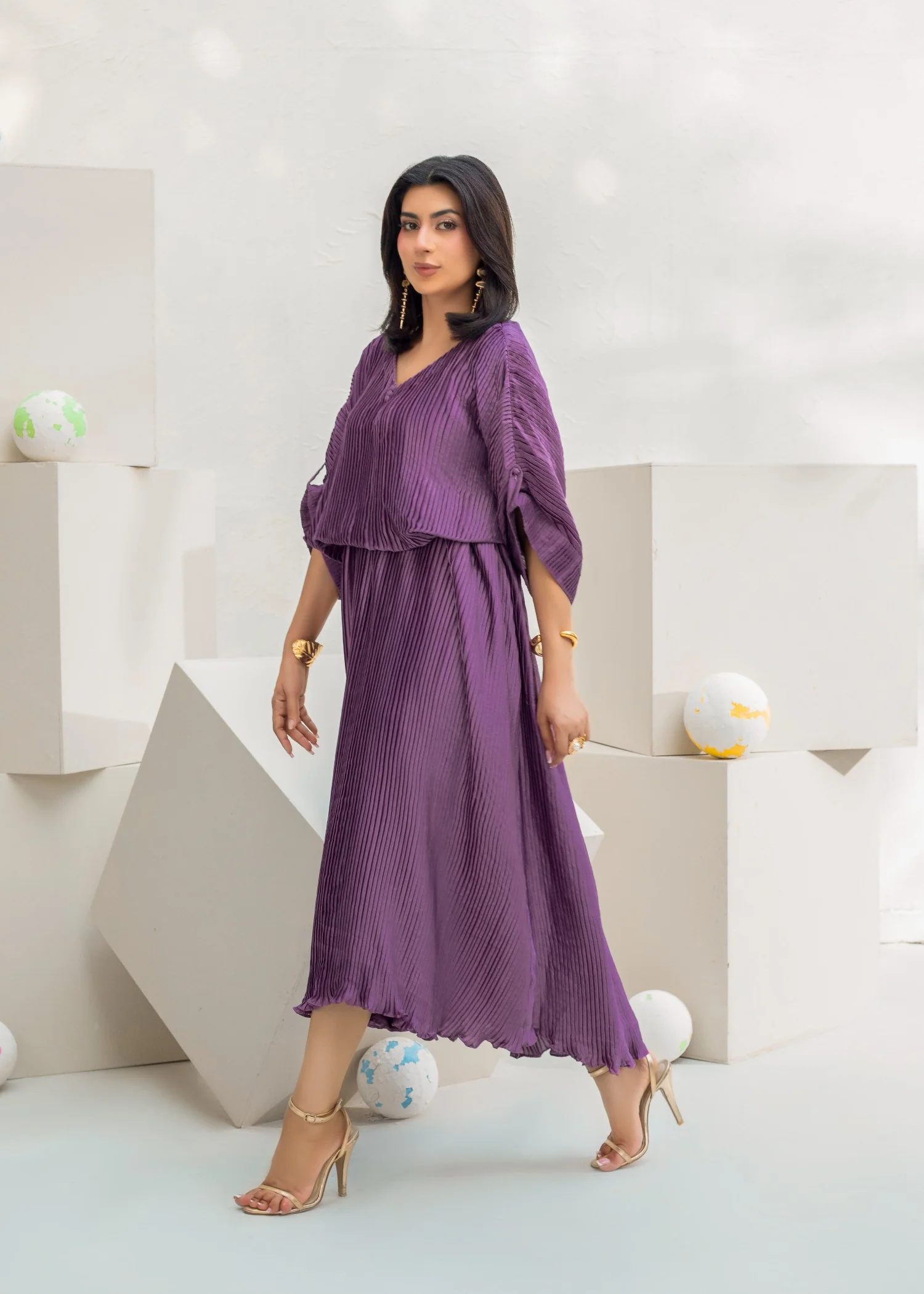 charmuse/shamooz Kaftan in Purple - view 2