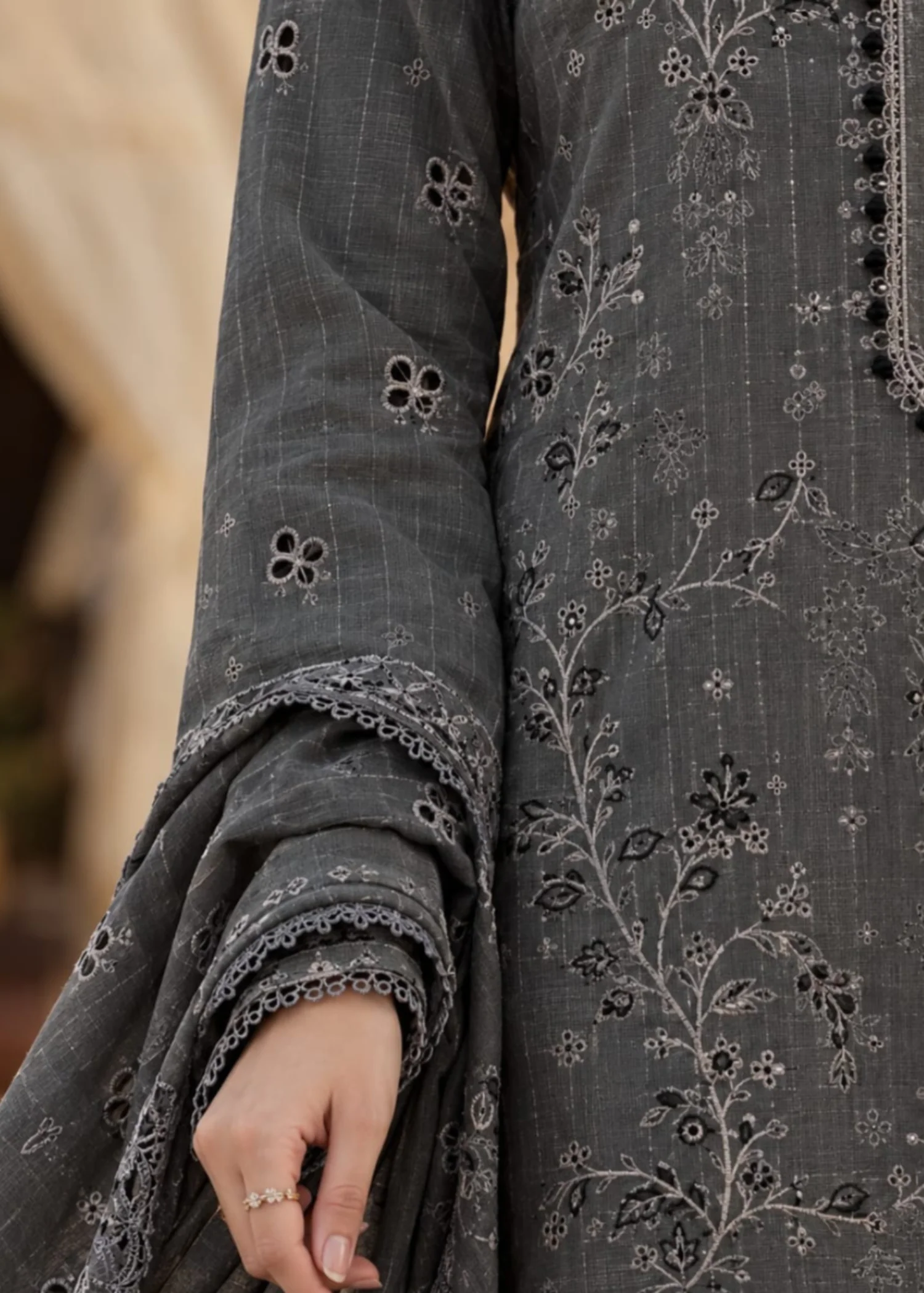 viscose Unstitched in Grey - view 3
